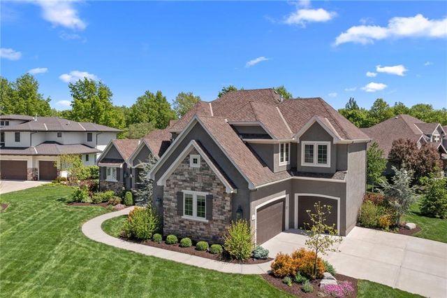 2604 W 162nd Terrace, Overland Park, KS 66085