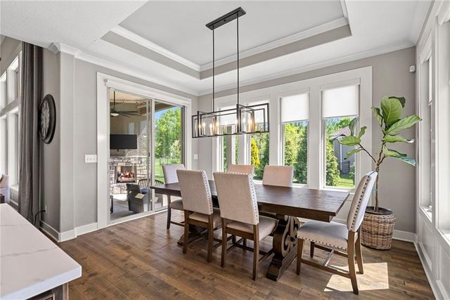 2604 W 162nd Terrace, Overland Park, KS 66085