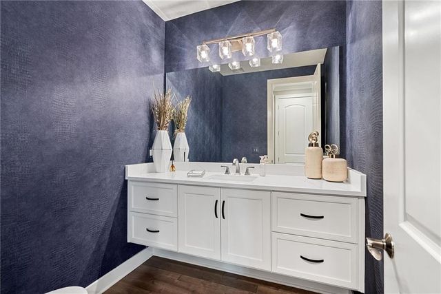 2604 W 162nd Terrace, Overland Park, KS 66085