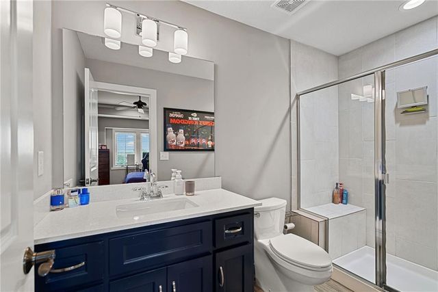 2604 W 162nd Terrace, Overland Park, KS 66085