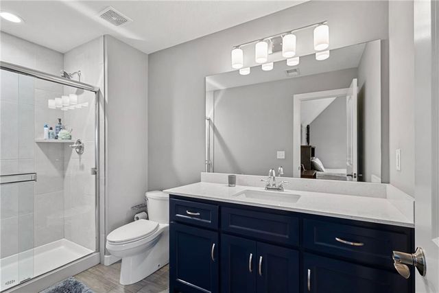 2604 W 162nd Terrace, Overland Park, KS 66085