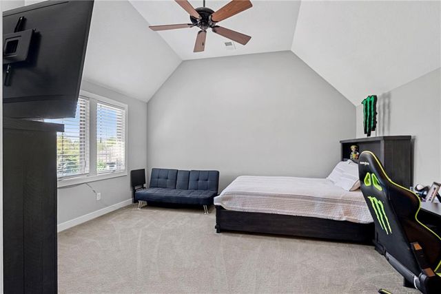 2604 W 162nd Terrace, Overland Park, KS 66085