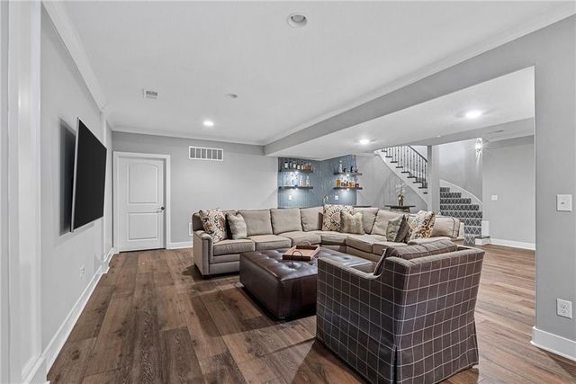 2604 W 162nd Terrace, Overland Park, KS 66085