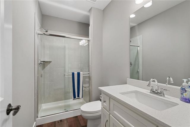 2604 W 162nd Terrace, Overland Park, KS 66085