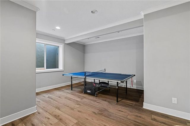 2604 W 162nd Terrace, Overland Park, KS 66085