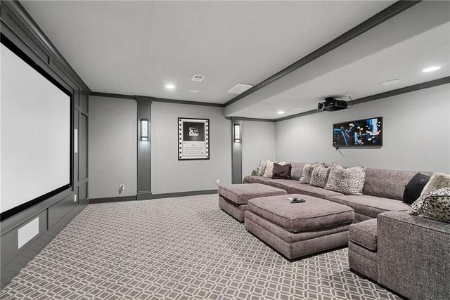 2604 W 162nd Terrace, Overland Park, KS 66085