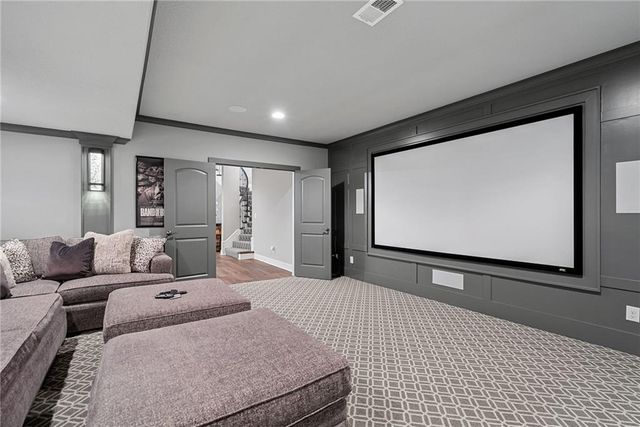 2604 W 162nd Terrace, Overland Park, KS 66085