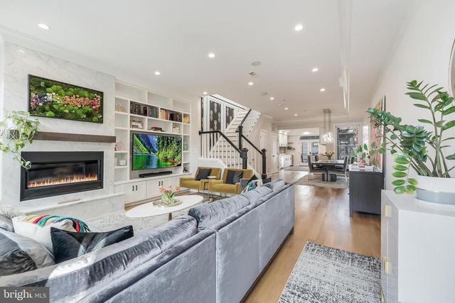 648 F ST NE, Washington, DC 20002