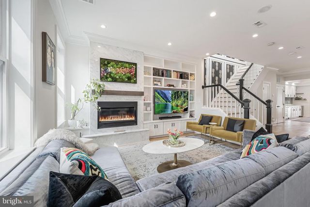 648 F ST NE, Washington, DC 20002