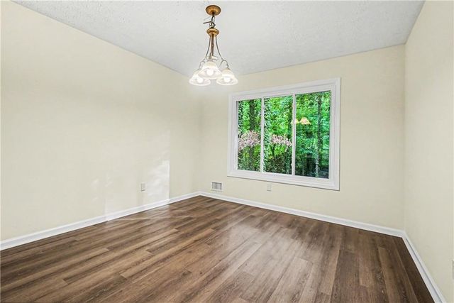 2411 Emberwood Court NW, Kennesaw, GA 30152