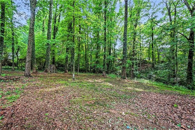 2411 Emberwood Court NW, Kennesaw, GA 30152