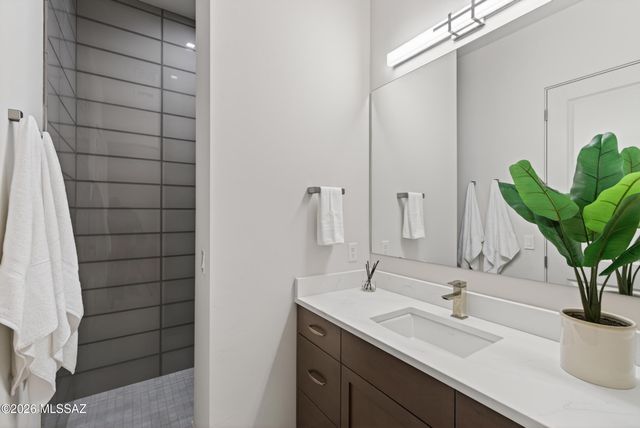 14248 N Hidden Enclave Place, Oro Valley, AZ 85755