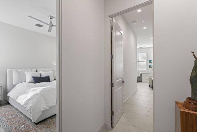 14248 N Hidden Enclave Place, Oro Valley, AZ 85755