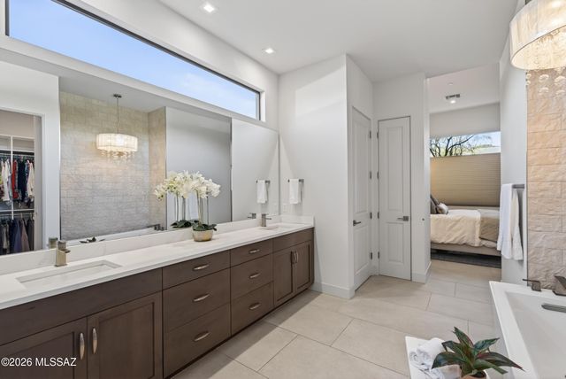 14248 N Hidden Enclave Place, Oro Valley, AZ 85755