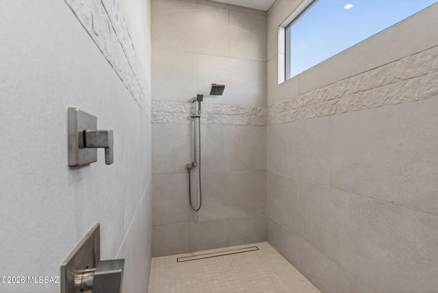 14248 N Hidden Enclave Place, Oro Valley, AZ 85755