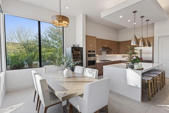 14248 N Hidden Enclave Place, Oro Valley, AZ 85755