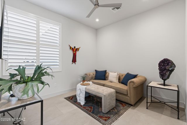 14248 N Hidden Enclave Place, Oro Valley, AZ 85755