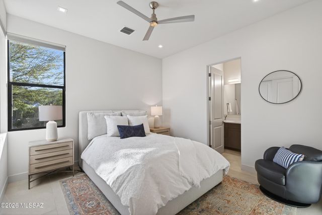 14248 N Hidden Enclave Place, Oro Valley, AZ 85755