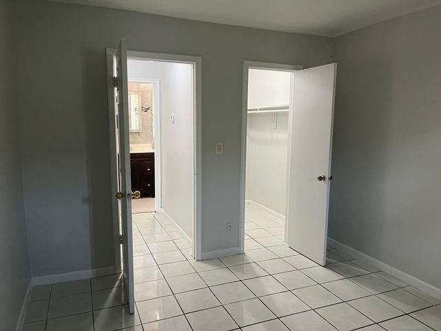 4000 NW WOODSIDE Drive 1, Coral Springs, FL 33065
