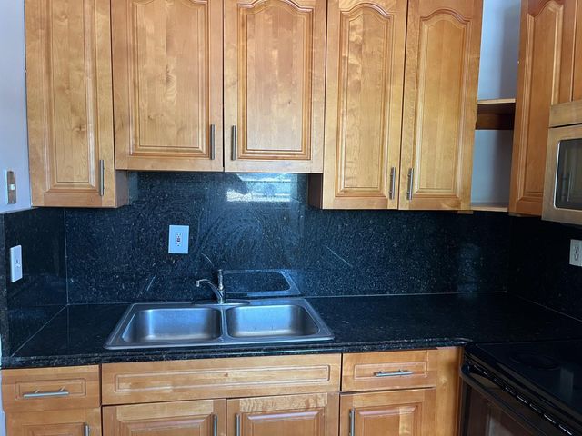 4000 NW WOODSIDE Drive 1, Coral Springs, FL 33065