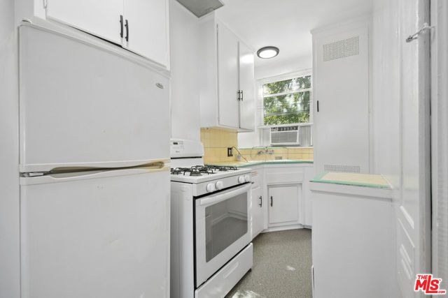 4010 Los Feliz Boulevard 16, Los Angeles, CA 90027