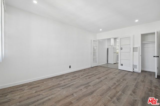 4010 Los Feliz Boulevard 16, Los Angeles, CA 90027