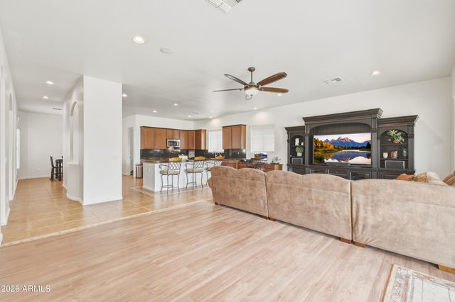 4615 E CARRIAGE Court, Gilbert, AZ 85297