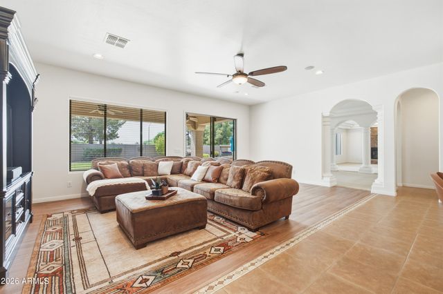 4615 E CARRIAGE Court, Gilbert, AZ 85297