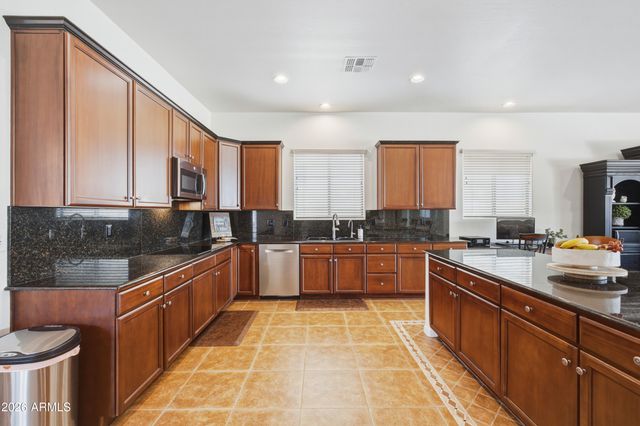 4615 E CARRIAGE Court, Gilbert, AZ 85297