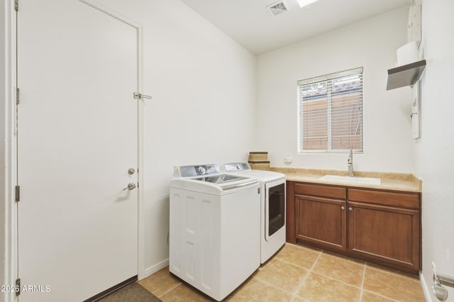 4615 E CARRIAGE Court, Gilbert, AZ 85297
