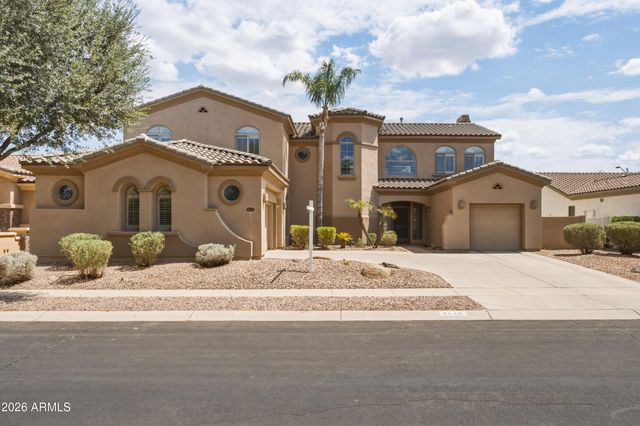 4615 E CARRIAGE Court, Gilbert, AZ 85297