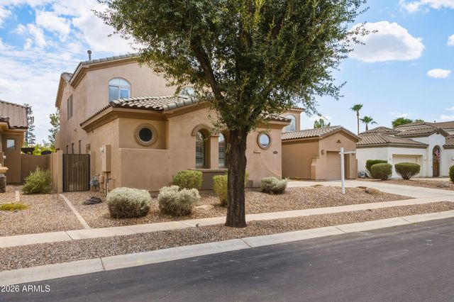 4615 E CARRIAGE Court, Gilbert, AZ 85297