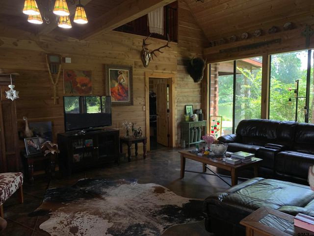 13341 Williams Lake Rd, Tyler, TX 75709