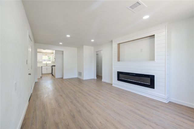 6725 Madrid Street, Houston, TX 77021