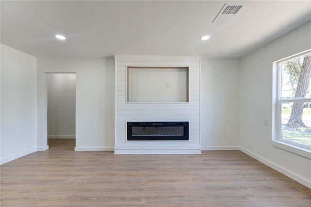 6725 Madrid Street, Houston, TX 77021