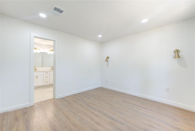 6725 Madrid Street, Houston, TX 77021