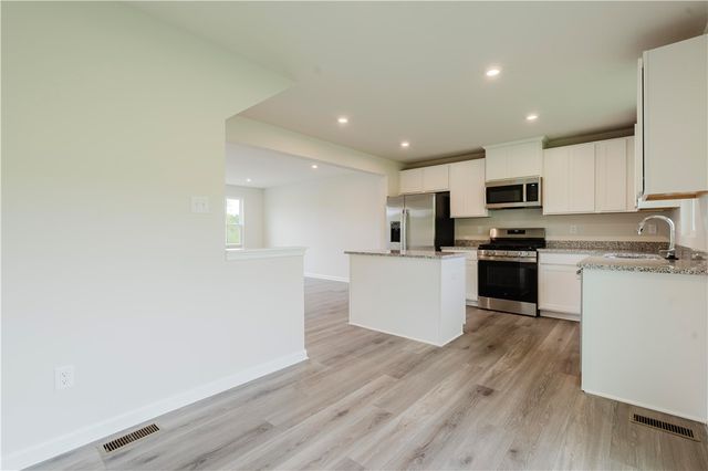 159 White Oak Drive B, Evans City Boro, PA 16033