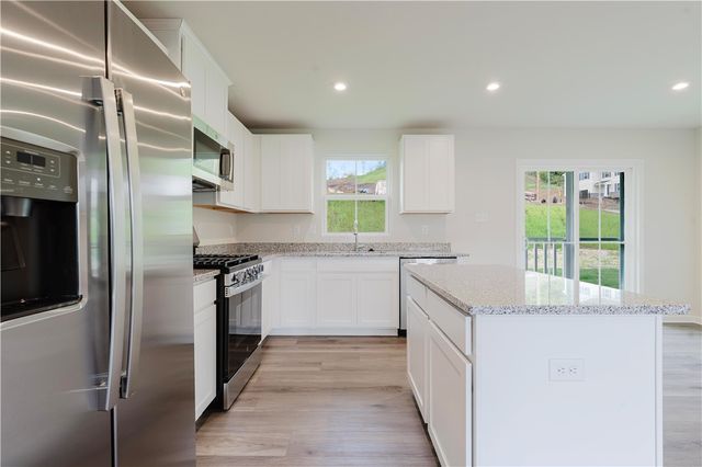 159 White Oak Drive B, Evans City Boro, PA 16033