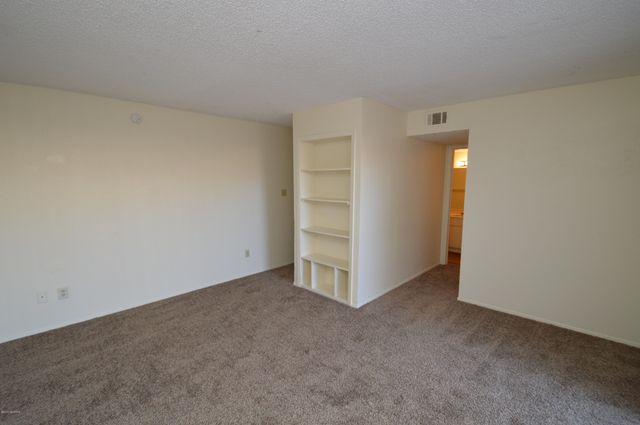 1620 N Wilmot Road B304, Tucson, AZ 85712