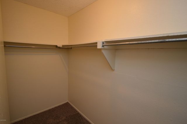 1620 N Wilmot Road B304, Tucson, AZ 85712