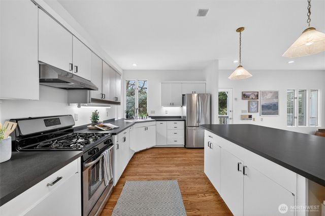 2030 Zylstra Road, Oak Harbor, WA 98277