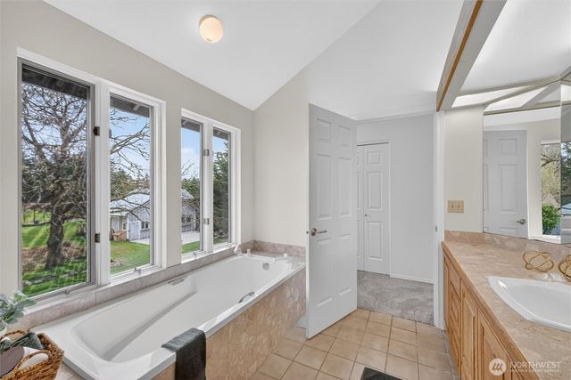 2030 Zylstra Road, Oak Harbor, WA 98277