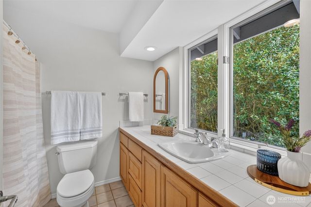 2030 Zylstra Road, Oak Harbor, WA 98277