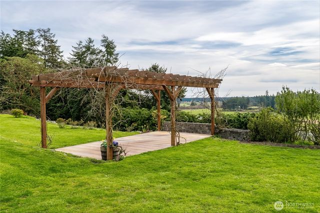 2030 Zylstra Road, Oak Harbor, WA 98277