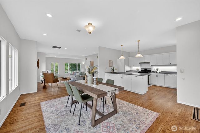 2030 Zylstra Road, Oak Harbor, WA 98277