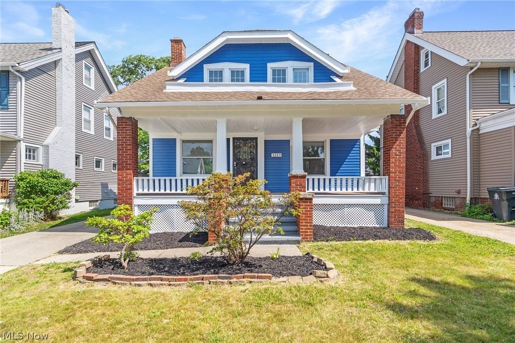 3289 Silsby Road, Cleveland Heights, OH 44118