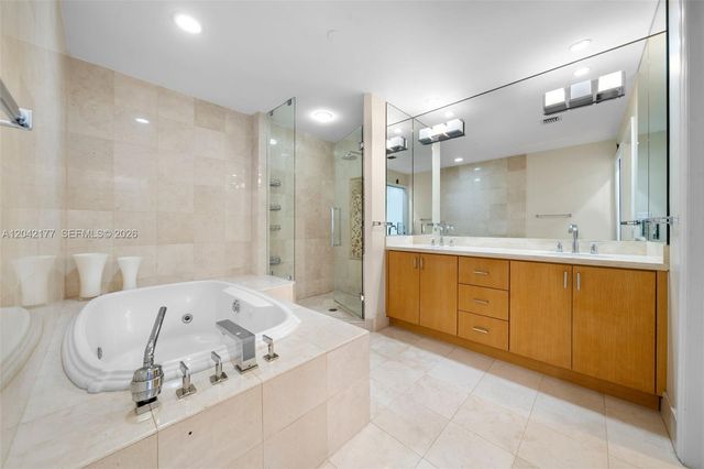 2645 S Bayshore Dr 601, Miami, FL 33133