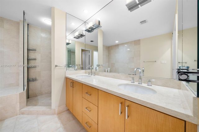 2645 S Bayshore Dr 601, Miami, FL 33133