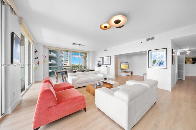 2645 S Bayshore Dr 601, Miami, FL 33133
