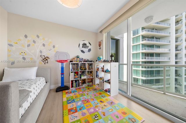 2645 S Bayshore Dr 601, Miami, FL 33133